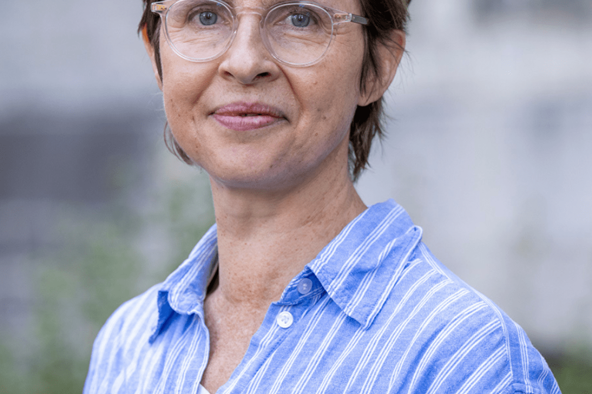 Suzanne Robertson, Spiritual Health Practitioner.