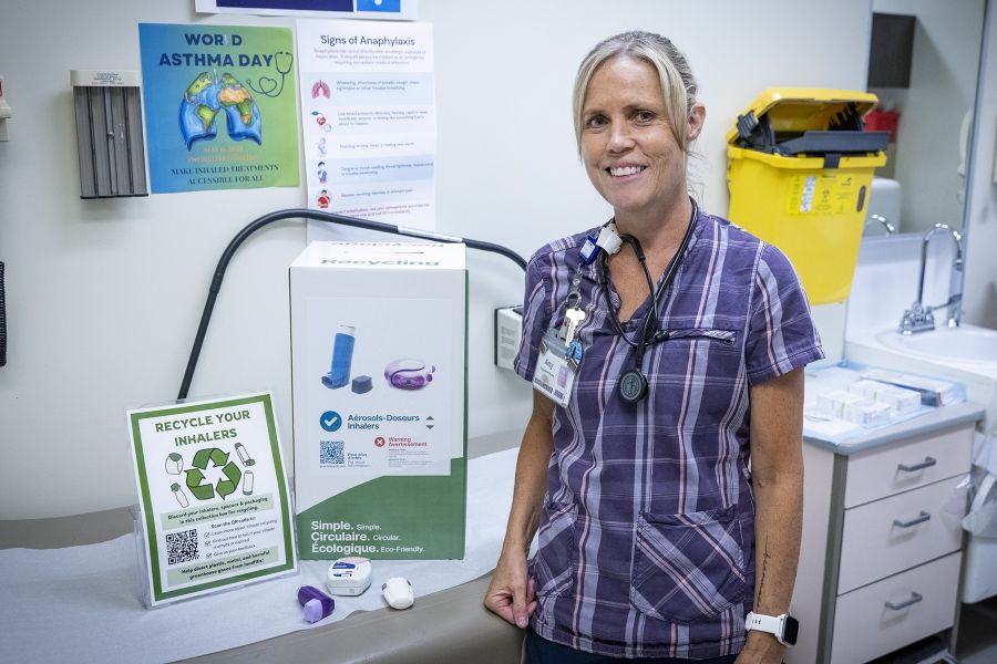 Amy Mussell with the Go Zero box.